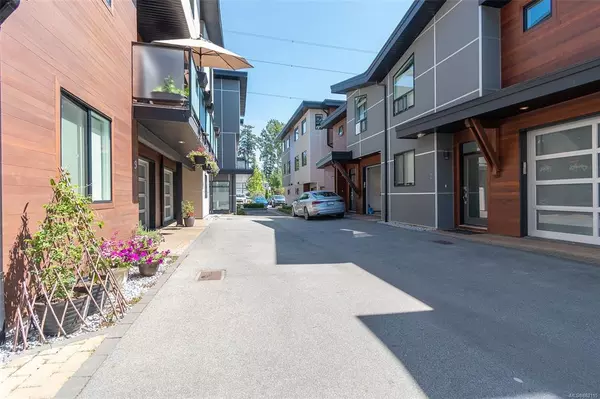 View Royal, BC V9B 6J6,2311 Watkiss Way #4