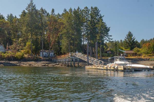 Piers Island, BC V8L 5Y7,109 McKenzie Cres