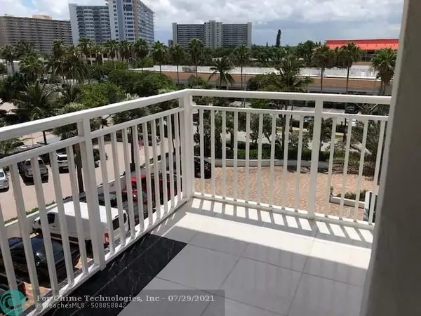 Fort Lauderdale, FL 33308,3750 Galt Ocean Dr.  #406