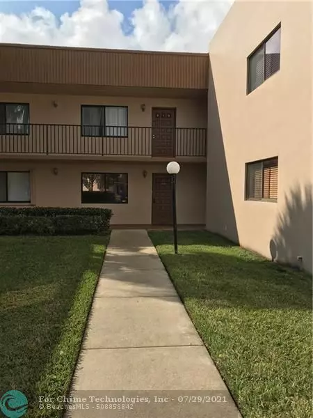 9920 NW 68th Pl  #110, Tamarac, FL 33321