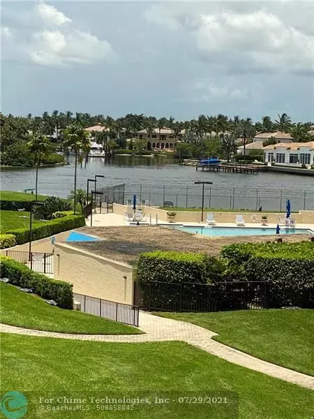 372 Golfview Rd  #301, North Palm Beach, FL 33408