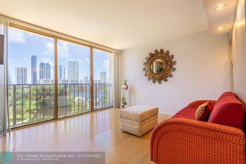 Sunny Isles Beach, FL 33160,290 174th St  #615