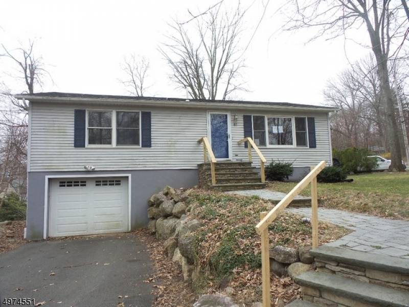 41 WOODSIDE DR, West Milford Twp., NJ 07480