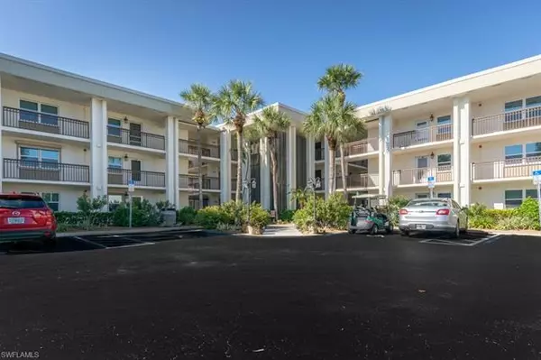 1740 Pine Valley DR #215, Fort Myers, FL 33907