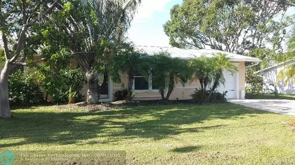 640 SE Degan Dr, Port Saint Lucie, FL 34983