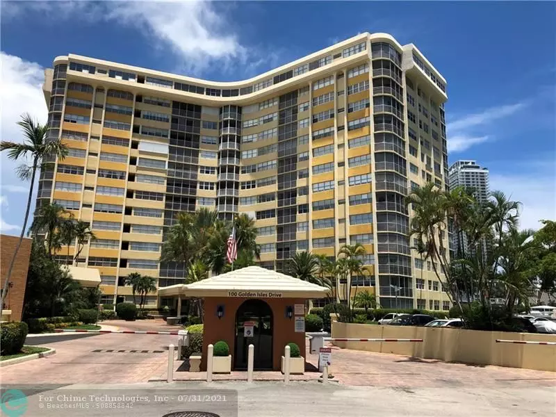 Hallandale, FL 33009,100 Golden Isles Dr  #205