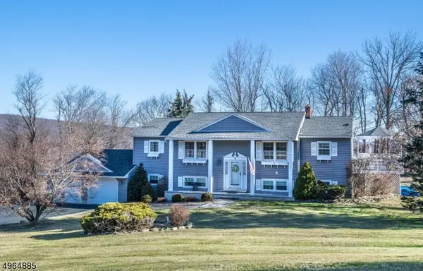 5 EKES CT, Vernon Twp., NJ 07461