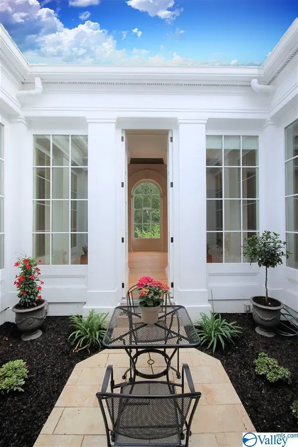 Hayden, AL 35079,195 Oak Circle