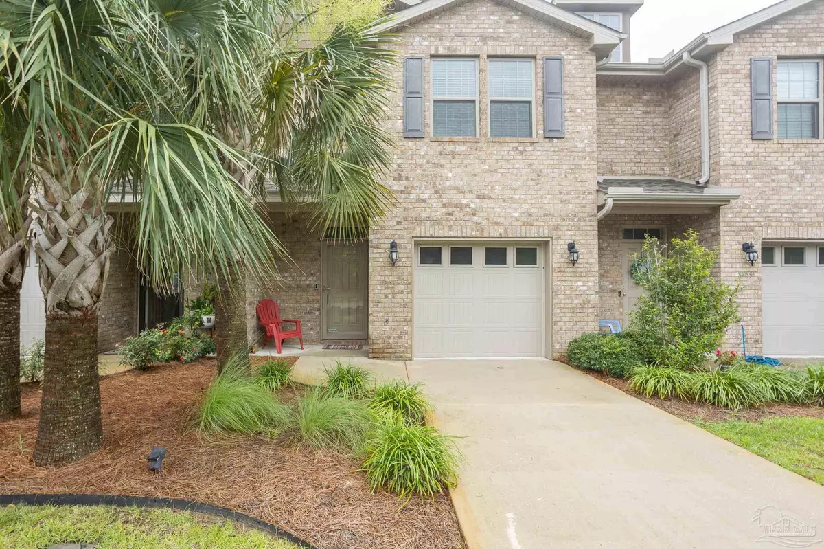 Navarre, FL 32566,8757 Brown Pelican Cir