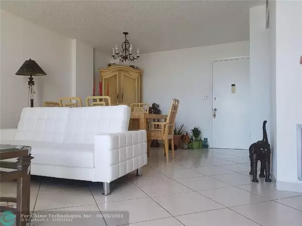 Hallandale, FL 33009,3161 S Ocean Dr  #1608