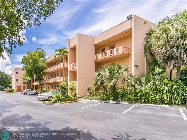 8400 Lagos De Campo Blvd  #310, Tamarac, FL 33321