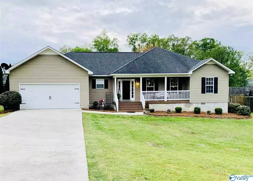 108 Plantation Drive, Albertville, AL 35951