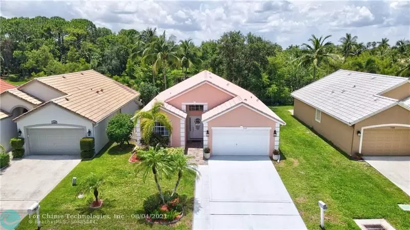 1562 Carriage Brooke Dr, Wellington, FL 33414