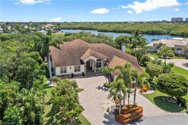 Fort Myers, FL 33919,840 Deep Lagoon LN