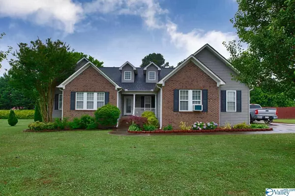 110 Drury Lane, Albertville, AL 35950