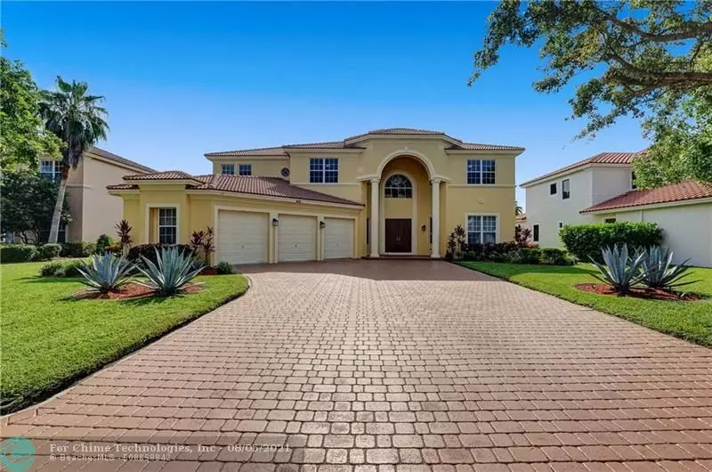 Coral Springs, FL 33071,935 NW 118 LANE