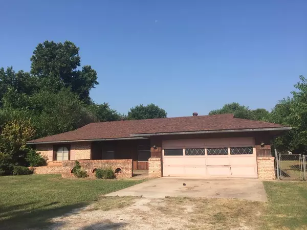 201 Mark Street, Paoli, OK 73074