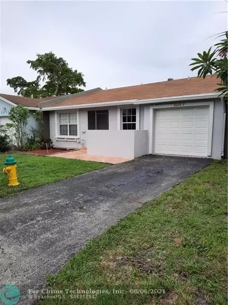 5410 S Lakewood Cir S  #F, Margate, FL 33063