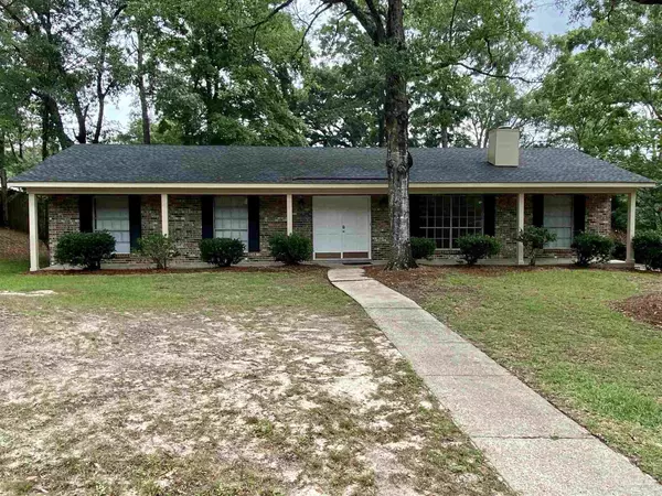 6104 Appaloosa Dr, Mobile, AL 36693