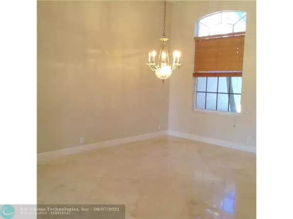 Weston, FL 33327,2526 JARDIN DR