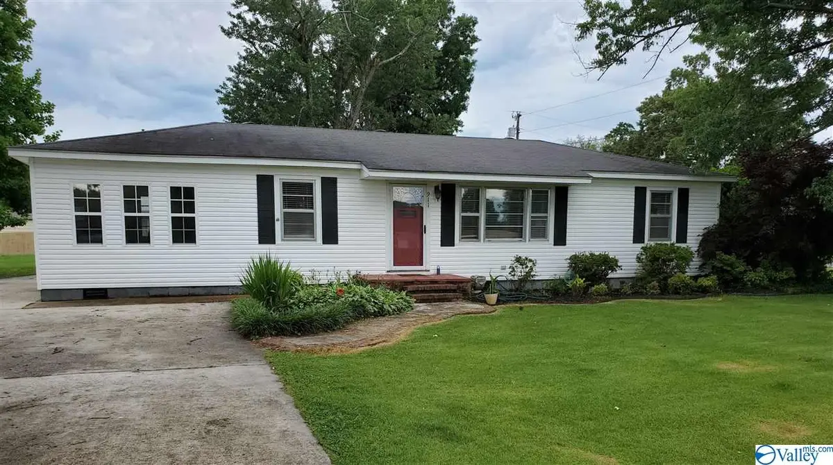 Athens, AL 35611,911 Sunset Street