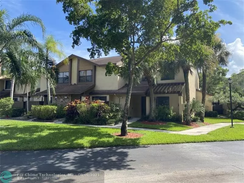 3962 Cocoplum Cir  #3674, Coconut Creek, FL 33063