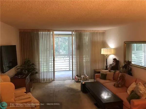 Lauderdale Lakes, FL 33313,2600 NW 49 AVENUE  #302