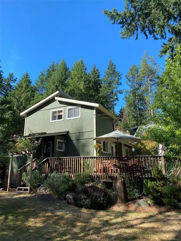 Hornby Island, BC V0R 1Z0,3130 Brigantine Cres