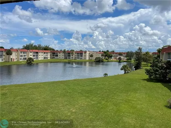 Sunrise, FL 33322,2750 W Sunrise Lakes Dr  #305