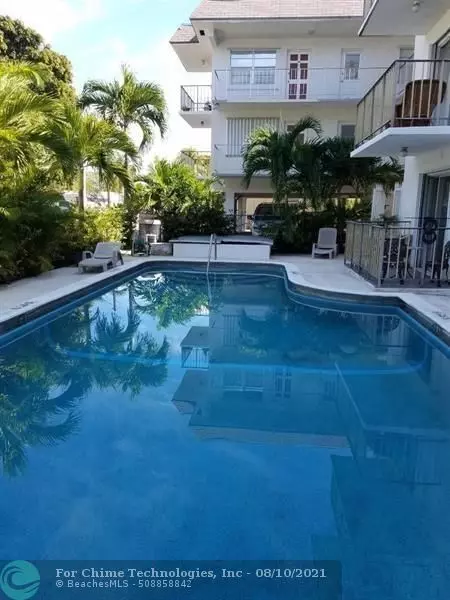 Hollywood, FL 33020,1840 Dewey St  #305