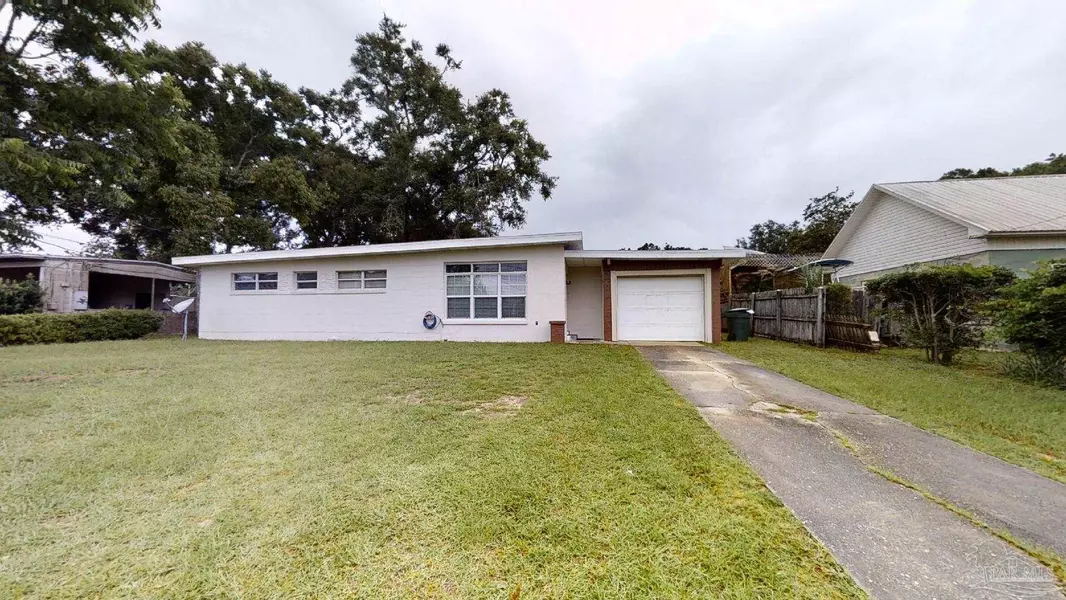 5236 W Jackson St, Pensacola, FL 32506