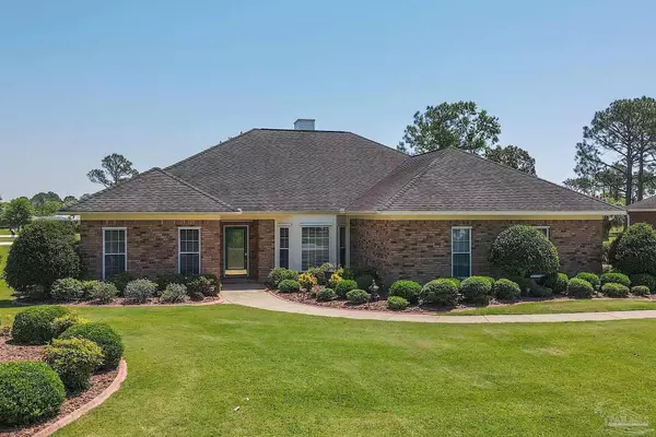 9110 Fairway Dr, Foley, AL 36535