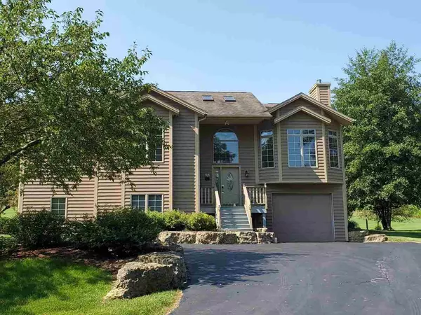 36 Valleywood Lane, Galena, IL 61036