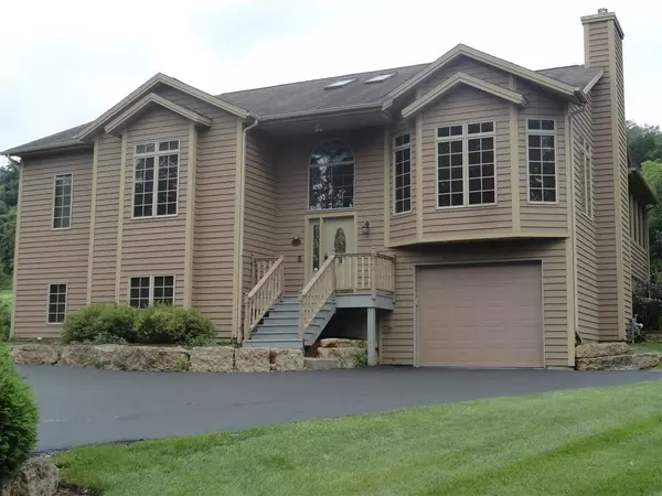 Galena, IL 61036,36 Valleywood Lane