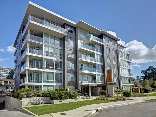 Victoria, BC V8V 2P2,200 Douglas St #106