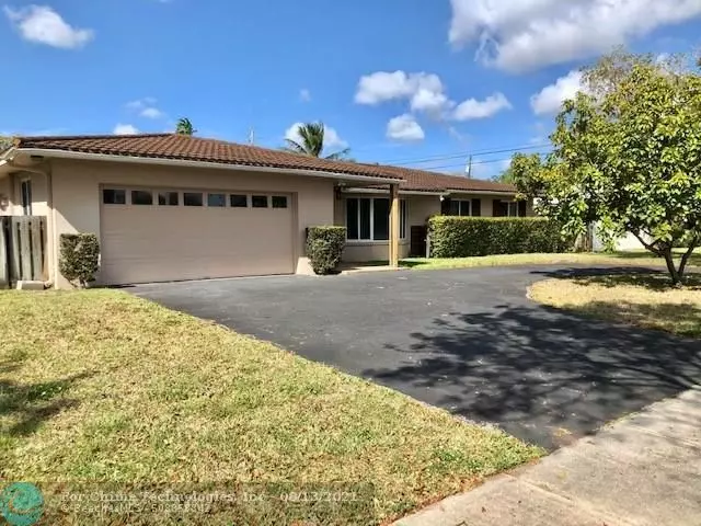 6901 NW 6th Ct, Plantation, FL 33317