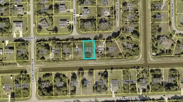 3777 La Rue ST, Fort Myers, FL 33905