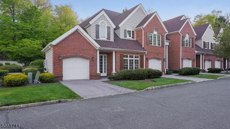 29 Schmidt Cir, Watchung Boro, NJ 07069