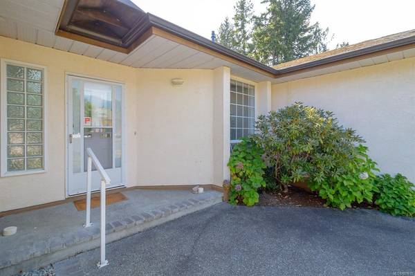 Chemainus, BC V0R 1K0,2979 River Rd #6