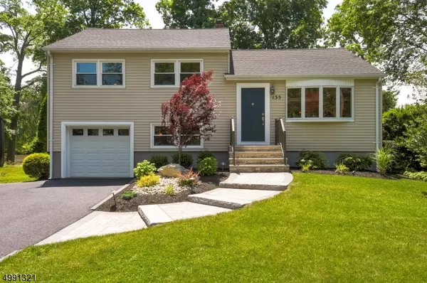 135 LAKESIDE DR N, Piscataway Twp., NJ 08854