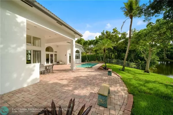 Hollywood, FL 33312,5476 Estate Oak Cir