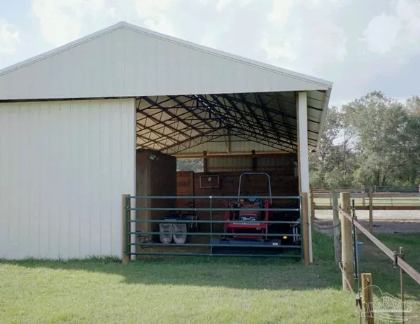 Baker, FL 32531,6009 Dairy Rd