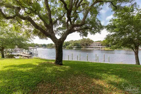 Gulf Breeze, FL 32561,103 Chanteclaire Cir