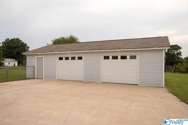 17404 Ennis Road, Athens, AL 35613