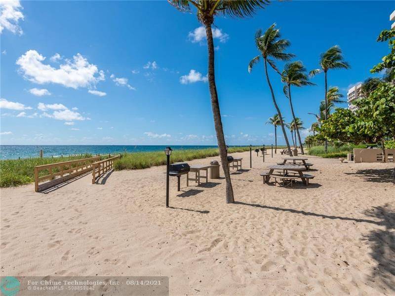 Lauderdale By The Sea, FL 33308,5000 N Ocean Blvd  #704