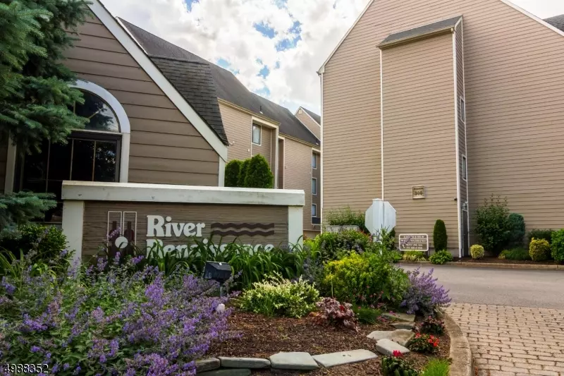 206 RIVER RENAISSANCE #206, East Rutherford Boro, NJ 07073