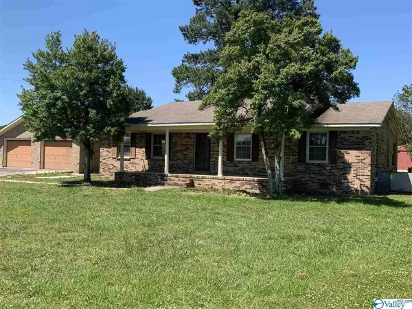 98 Johnson Road, Danville, AL 35619