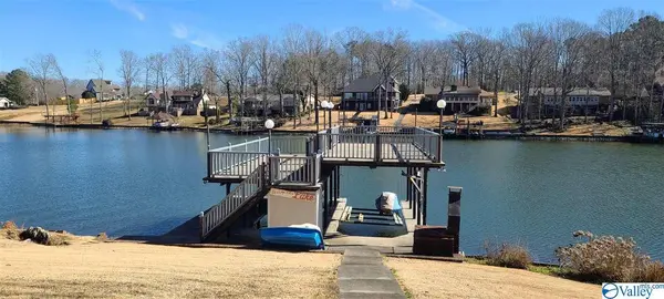 Muscle Shoals, AL 35661,295 Lee Drive