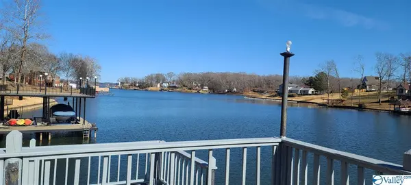 Muscle Shoals, AL 35661,295 Lee Drive