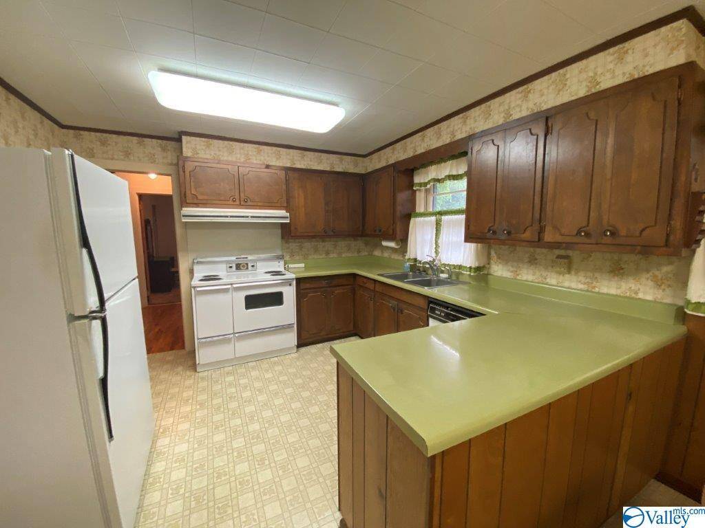 Albertville, AL 35950,503 Thompson Street